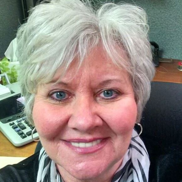 Meet your Posher, Diane - Picture 1 of 1